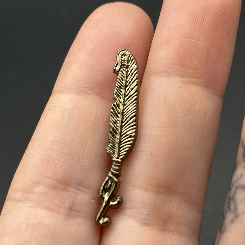 Vintage Style Feather‎ Bronze Tone Lapel Hat Pin